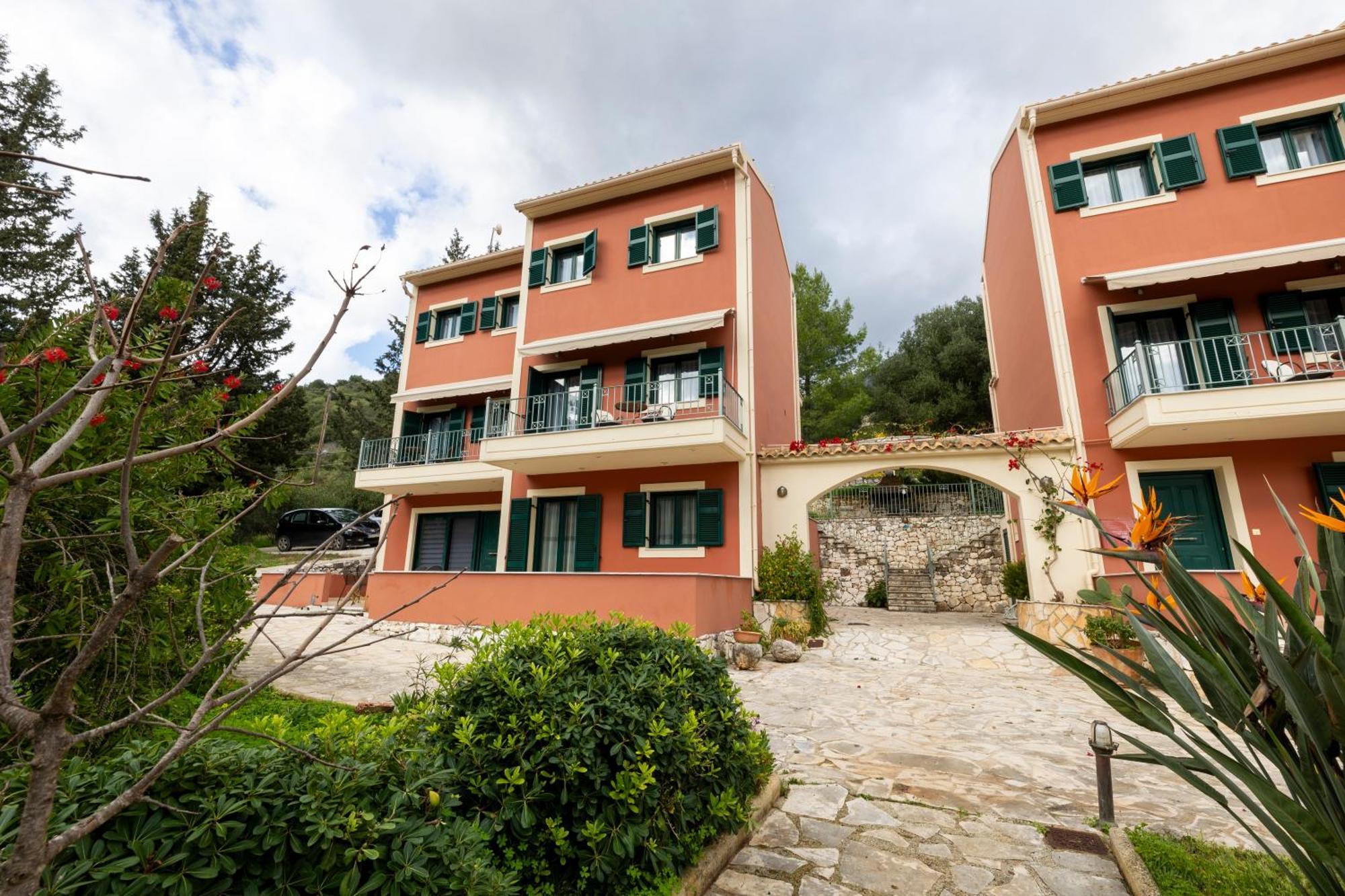 Vivi'S Apartments Αγία Ευφημία Εξωτερικό φωτογραφία