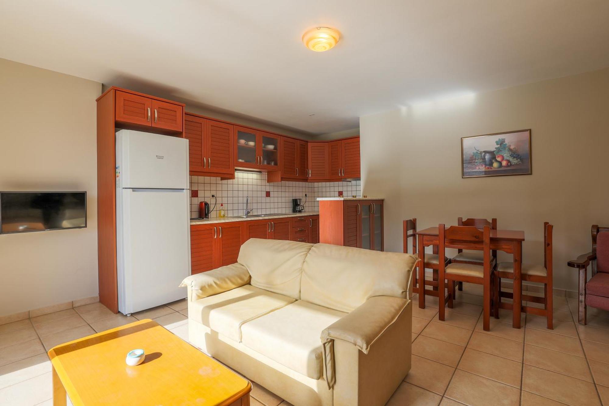 Vivi'S Apartments Αγία Ευφημία Εξωτερικό φωτογραφία