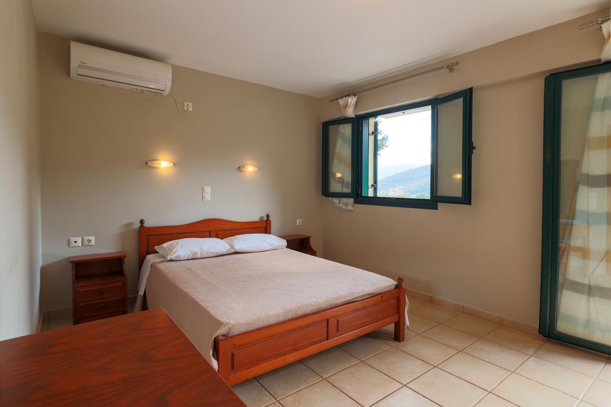 Vivi'S Apartments Αγία Ευφημία Εξωτερικό φωτογραφία
