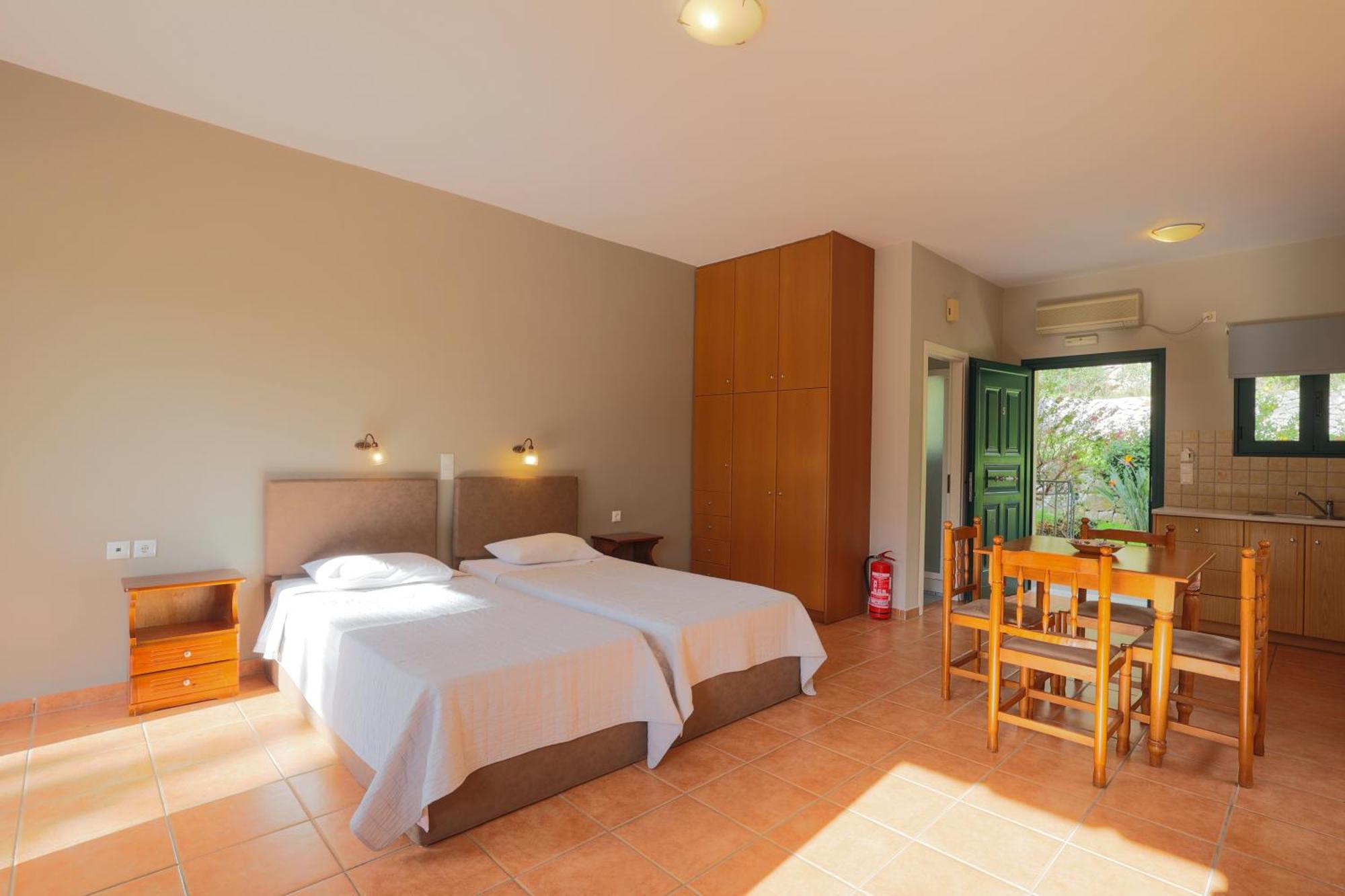 Vivi'S Apartments Αγία Ευφημία Εξωτερικό φωτογραφία